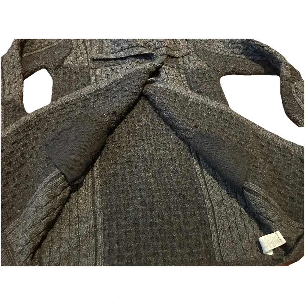 Vtg Inis Crafts Cable‎ Knit Cardigan Sweater Sz Small Gray Merino Wool Fisherman